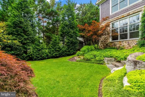 Exterior - 835 Whann Ave, Mclean, VA 22101 photo 21 of 21