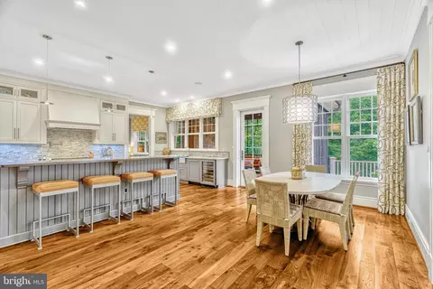 Dining - 835 Whann Ave, Mclean, VA 22101 photo 4 of 4