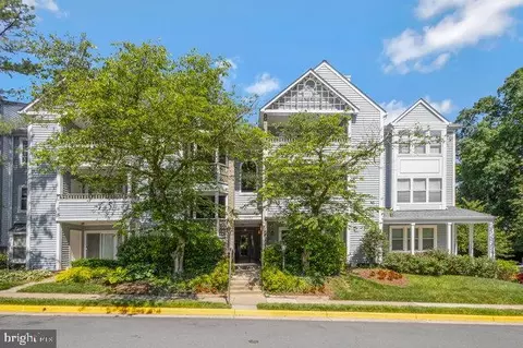 7707 Lafayette Forest Dr #33, Annandale, VA 22003