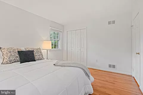 Bedroom - 7912 Falstaff Rd, Mclean, VA 22102 photo 5 of 7