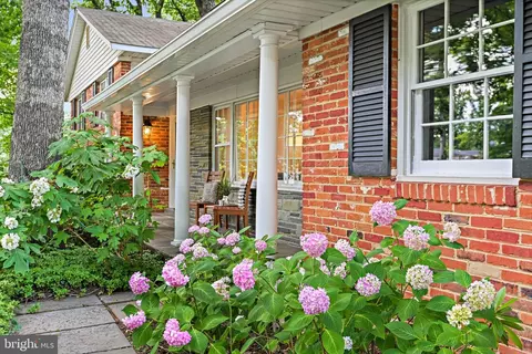 Exterior - 7912 Falstaff Rd, Mclean, VA 22102 photo 1 of 49