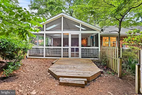 Exterior - 7912 Falstaff Rd, Mclean, VA 22102 photo 4 of 49