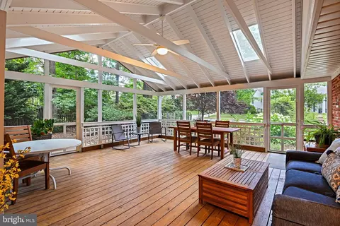 Exterior - 7912 Falstaff Rd, Mclean, VA 22102 photo 2 of 49