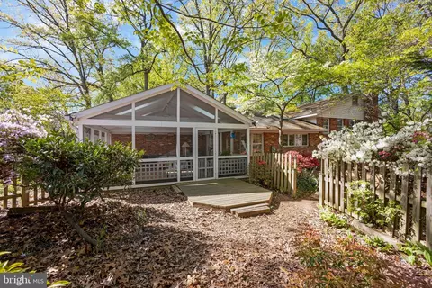 Exterior - 7912 Falstaff Rd, Mclean, VA 22102 photo 44 of 49