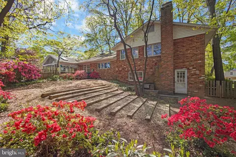 Exterior - 7912 Falstaff Rd, Mclean, VA 22102 photo 9 of 49