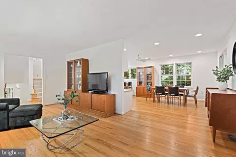 Living - 7912 Falstaff Rd, Mclean, VA 22102 photo 1 of 6