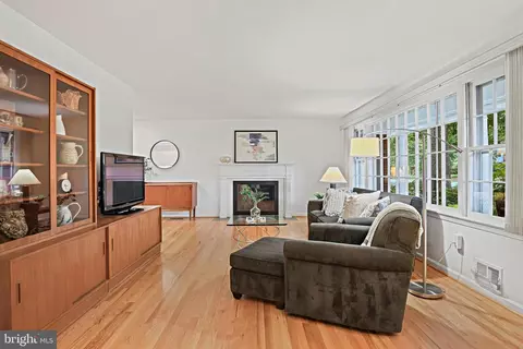 Living - 7912 Falstaff Rd, Mclean, VA 22102 photo 2 of 6