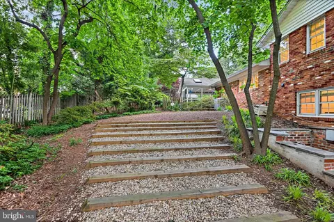 Exterior - 7912 Falstaff Rd, Mclean, VA 22102 photo 26 of 49