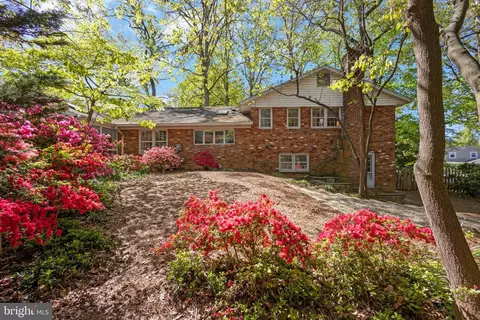 Exterior - 7912 Falstaff Rd, Mclean, VA 22102 photo 11 of 49