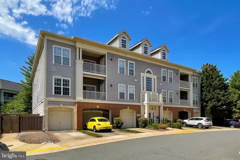 11301 Westbrook Mill Ln #303, Fairfax, VA 22030