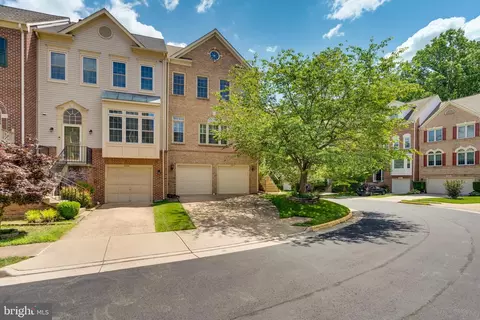 6640 Dunwich Way, Alexandria, VA 22315