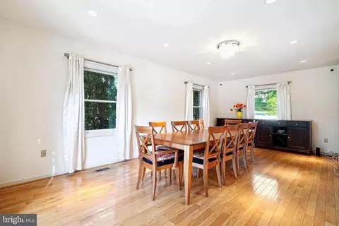 Dining - 2068 Kirby Rd, Mclean, VA 22101 photo 4 of 4
