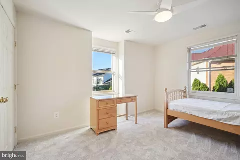 Bedroom - 2068 Kirby Rd, Mclean, VA 22101 photo 3 of 12