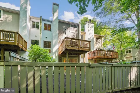 2314 Millennium Ln, Reston, VA 20191 photo 34