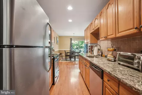 2314 Millennium Ln, Reston, VA 20191 photo 13