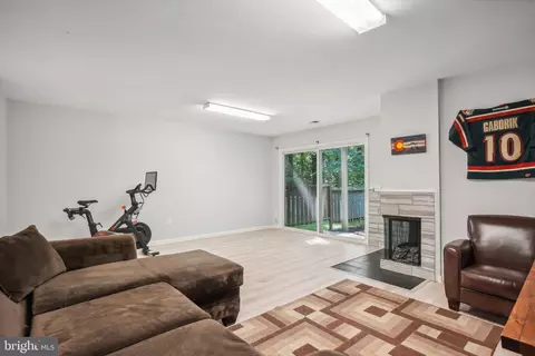2314 Millennium Ln, Reston, VA 20191 photo 32