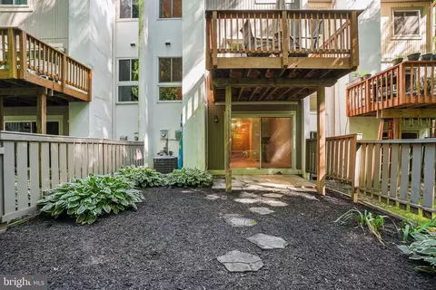 2314 Millennium Ln, Reston, VA 20191 photo 5