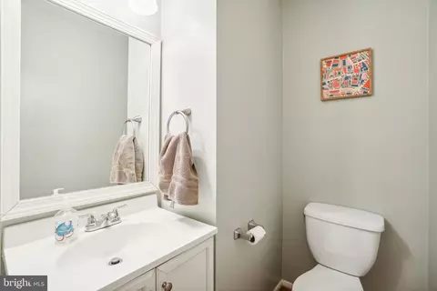 2314 Millennium Ln, Reston, VA 20191 photo 8