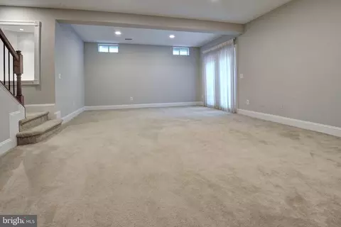 Living - 1365 Hardison Ln, Mclean, VA 22102 photo 5 of 6