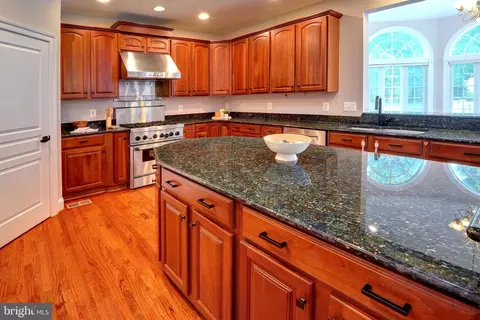Kitchen - 1365 Hardison Ln, Mclean, VA 22102 photo 3 of 5
