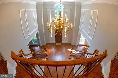 Entry Way - 1365 Hardison Ln, Mclean, VA 22102 photo 4 of 7
