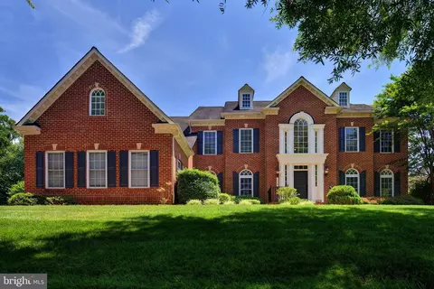 1365 Hardison Ln, Mclean, VA 22102