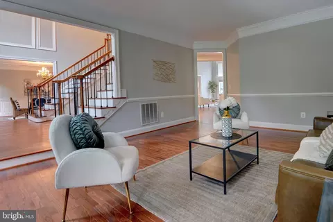 Living - 1365 Hardison Ln, Mclean, VA 22102 photo 2 of 6