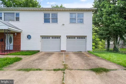 Exterior - 6508 Chesterfield Ave, Mclean, VA 22101 photo 4 of 19