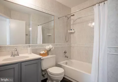 8474 Blue Oak Ct, Springfield, VA 22153 photo 24