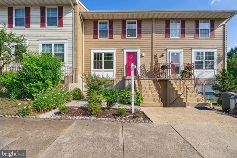 9497 Linden Leaf Ct #2, Fairfax, VA 22031