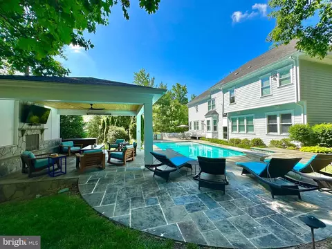 Exterior - 7912 Jansen Dr, Springfield, VA 22152 photo 10 of 20