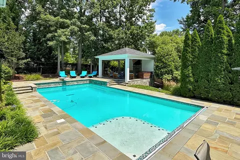 Exterior - 7912 Jansen Dr, Springfield, VA 22152 photo 9 of 20