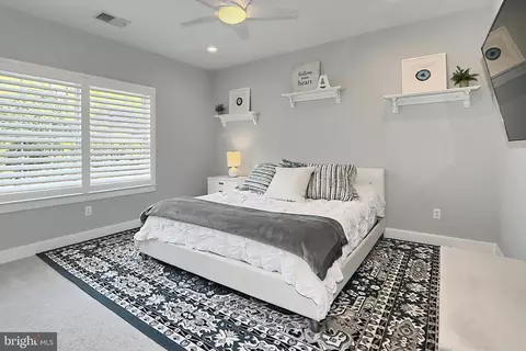 Bedroom - 7912 Jansen Dr, Springfield, VA 22152 photo 4 of 7
