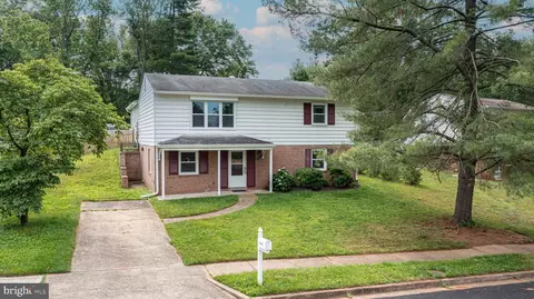 4321 De Haven Dr, Chantilly, VA 20151 photo 2