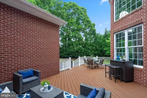 Exterior - 1628 Kirby Rd, Mclean, VA 22101 photo 4 of 10