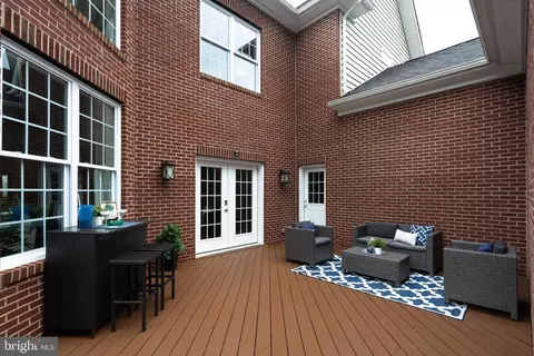 Exterior - 1628 Kirby Rd, Mclean, VA 22101 photo 6 of 10