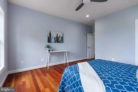 Bedroom - 1628 Kirby Rd, Mclean, VA 22101 photo 8 of 9