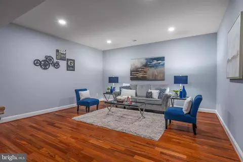 Living - 1628 Kirby Rd, Mclean, VA 22101 photo 6 of 6