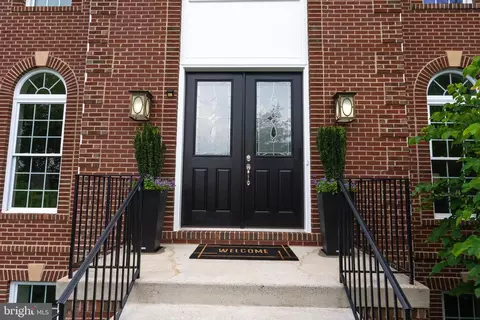 Entry Way - 1628 Kirby Rd, Mclean, VA 22101 photo 1 of 11