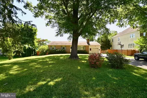 3601 Mclean Ave, Fairfax, VA 22030