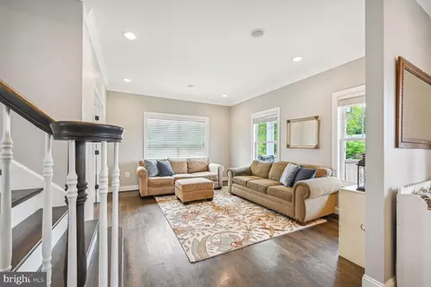 6801 Dean Dr, Mclean, VA 22101 photo 9
