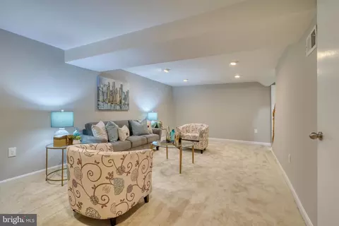 6710 Sydenstricker Rd, Springfield, VA 22152 photo 40