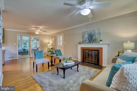 6710 Sydenstricker Rd, Springfield, VA 22152 photo 25