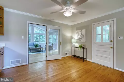 6710 Sydenstricker Rd, Springfield, VA 22152 photo 22