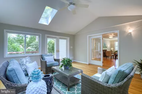 6710 Sydenstricker Rd, Springfield, VA 22152 photo 27