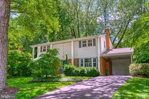 6710 Sydenstricker Rd, Springfield, VA 22152 photo 7