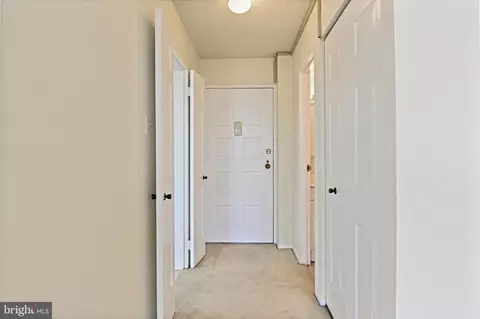 6800 Fleetwood Rd #815, Mclean, VA 22101 photo 2