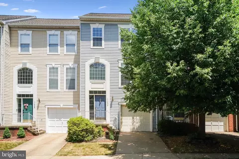 11406 Sunflower Ln, Fairfax, VA 22030