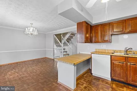 Dining - 9008 Golden Leaf Ct, Springfield, VA 22153 photo 2 of 2