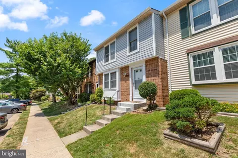 Exterior - 9008 Golden Leaf Ct, Springfield, VA 22153 photo 2 of 6